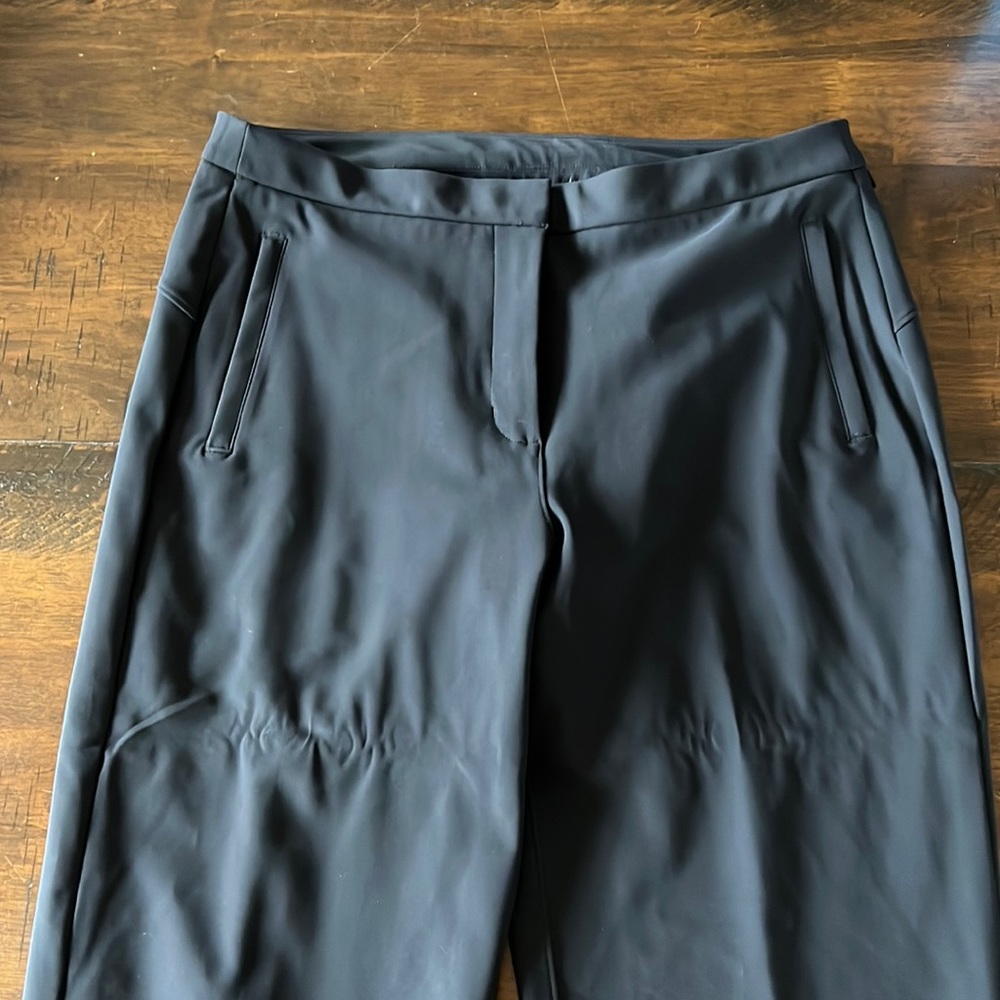 Lululemon pants - zipper and button closure
